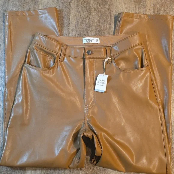 Abercrombie & Fitch - The 90's Straight Ultra High Rise Vegan Leather Pants. NWT - Picture 3 of 6